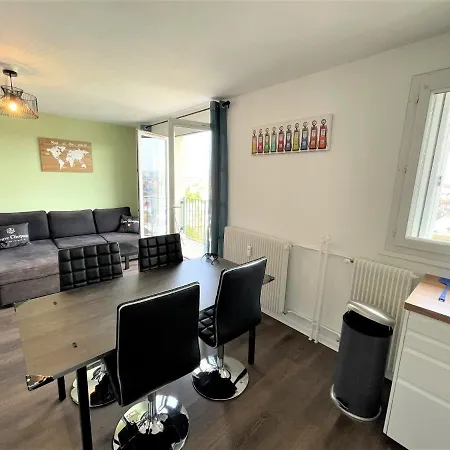 Brossolette T2 Spacieux Et Lumineux Balcon Vue Degagee Apartment